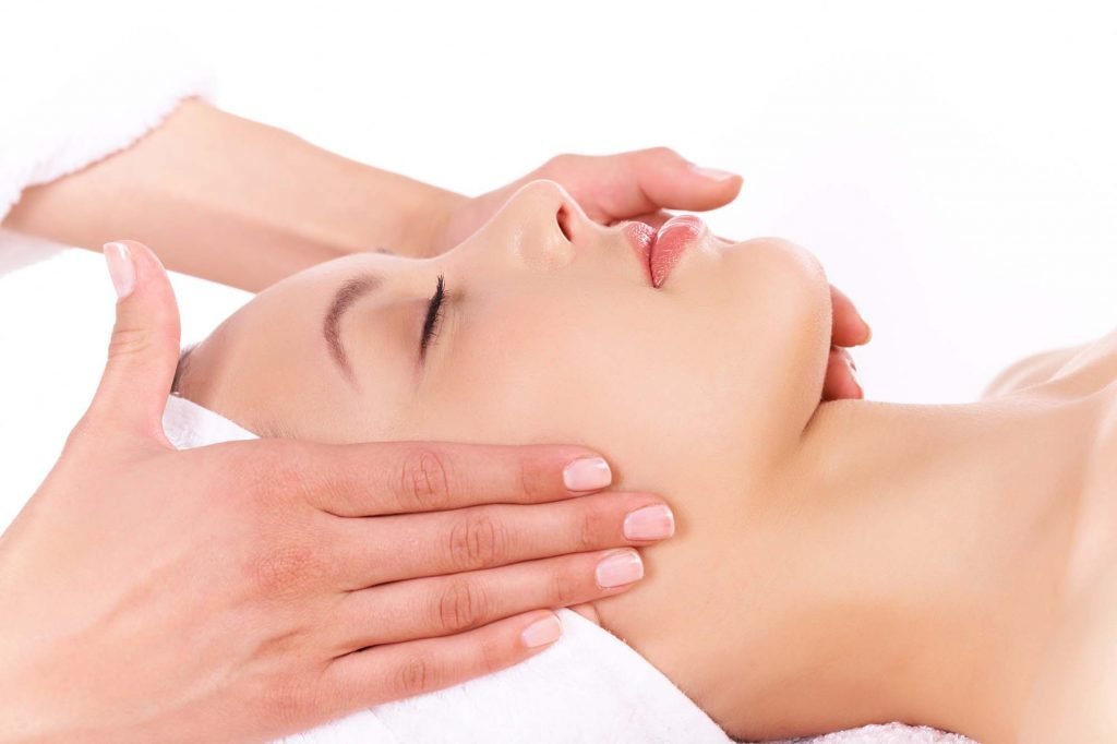 lymphatic-drainage-facial-1024x682